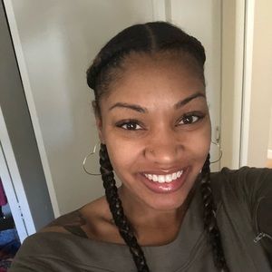 Meet your Posher, Telisha